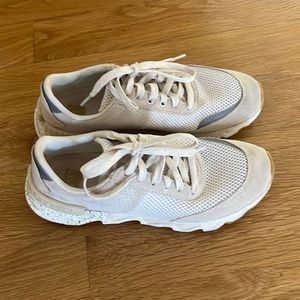 Sorel Kinetic Lite Lace Women’s Sneakers; size 9; gently used - good condition